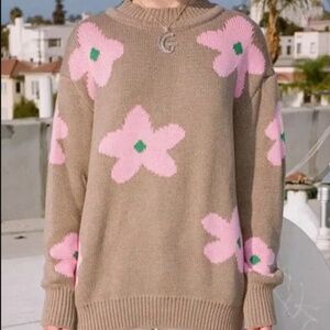 Arthur Apparel Sweater - Light Tan and Pink, Relaxed Fit - US 10